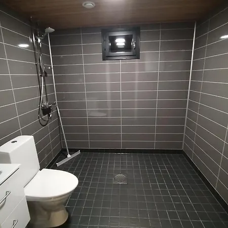 New In Iso-syoete. Luokki 2 Syöte