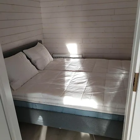 New In Iso-syoete. Luokki 2