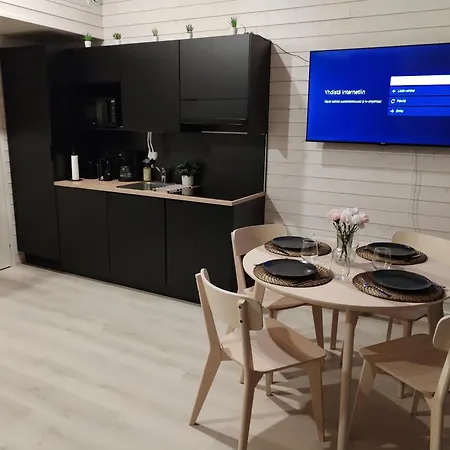 New In Iso-syoete. Luokki 2 *